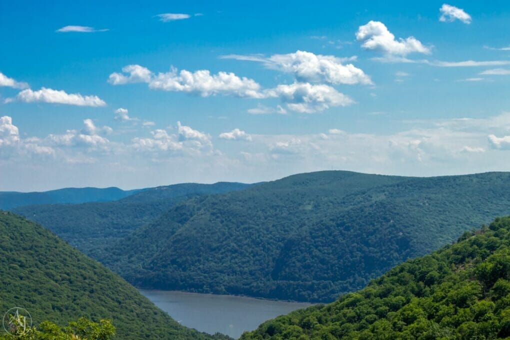 breakneck ridge walking trail