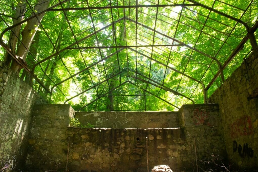 Hudson Valley Ruins cornish estate ruins greenhouse ruins