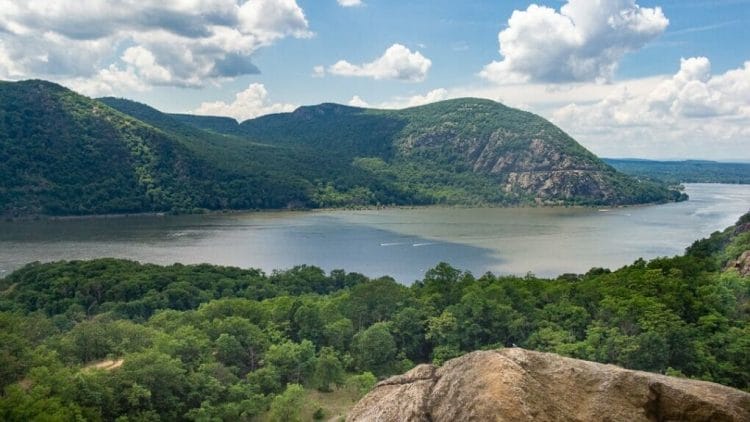 Best nature photos of Bull Hill in Hudson Valley